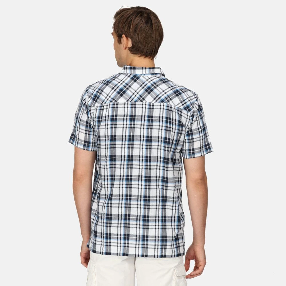 Regatta Mens Deavin Short Sleeve Casual Check Shirt 2 Regatta Mens Deavin Short Sleeve Casual Check Shirt - Image 2